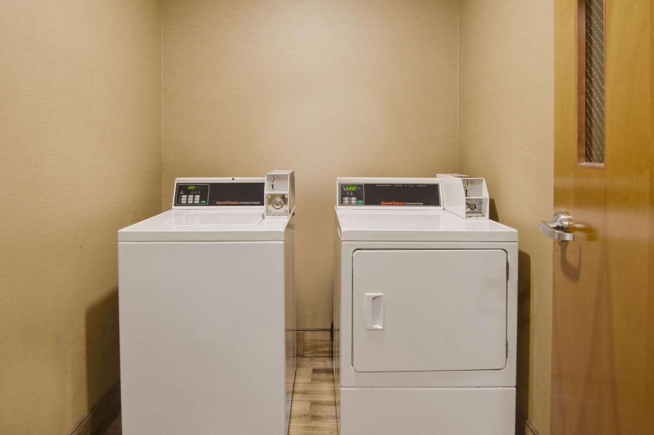Comfort Inn Airport Roanoke Esterno foto