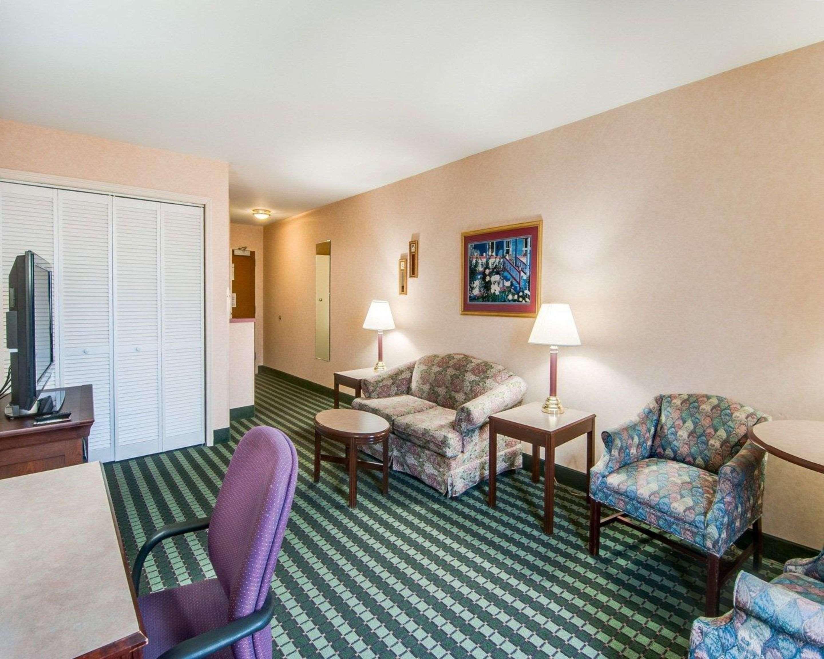 Comfort Inn Airport Roanoke Esterno foto