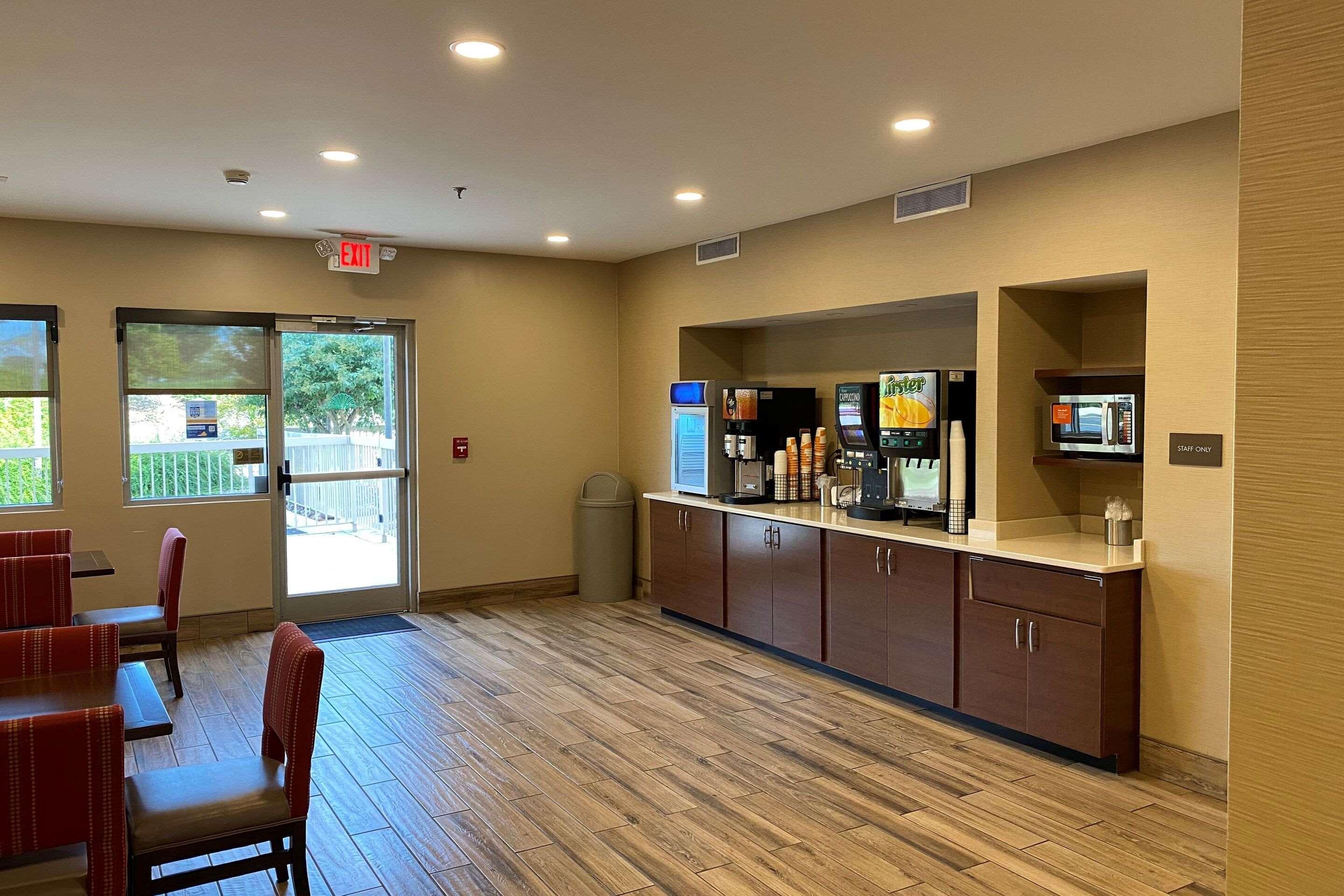Comfort Inn Airport Roanoke Esterno foto