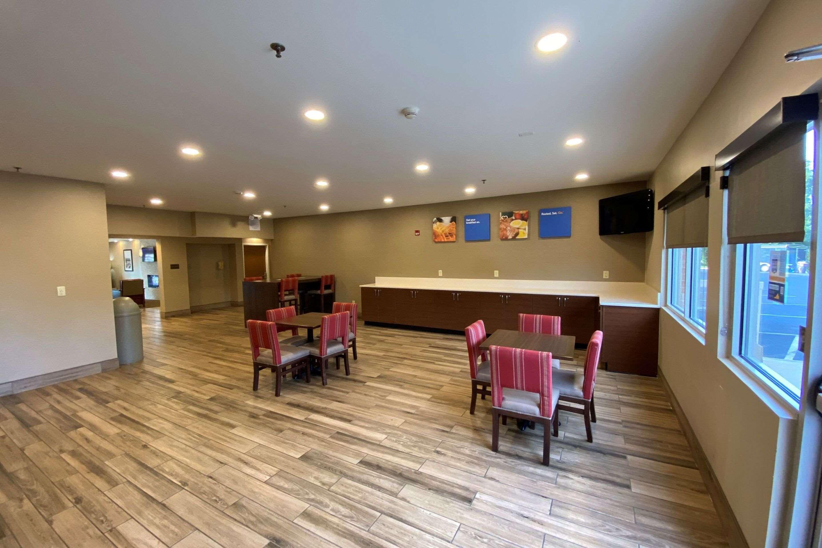 Comfort Inn Airport Roanoke Esterno foto
